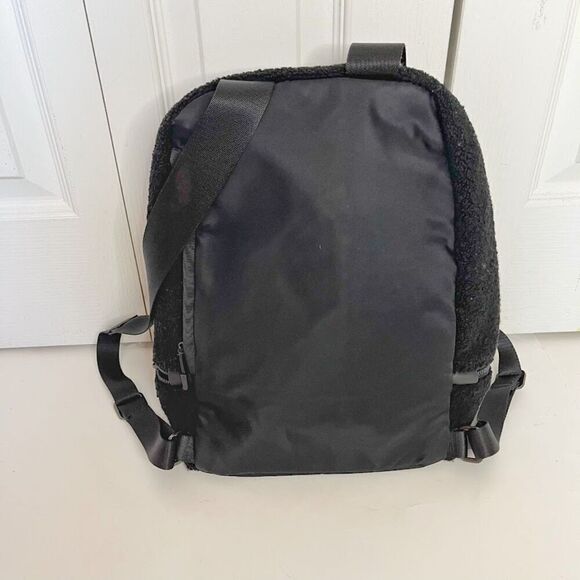 Lululemon City Adventurer Mini Wool Sherpa Shearling Fleece Zip Backpack - Picture 7 of 16